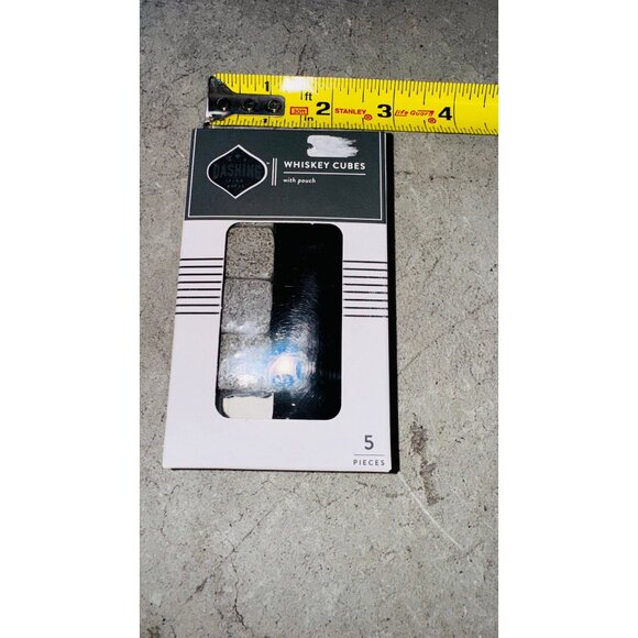 Dashing Fine Gifts 4 Whiskey Cubes with 1 Pouch Chill Your Spirits Gray Black - Picture 5 of 6